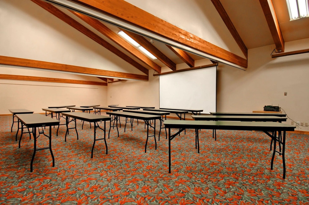 Prospector Accommodations by All Seasons Resort Lodging