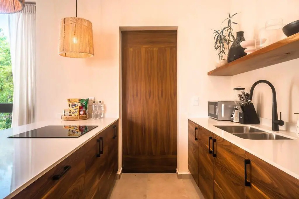 TOH luxury 2 Bedroom Minutes From Downtown