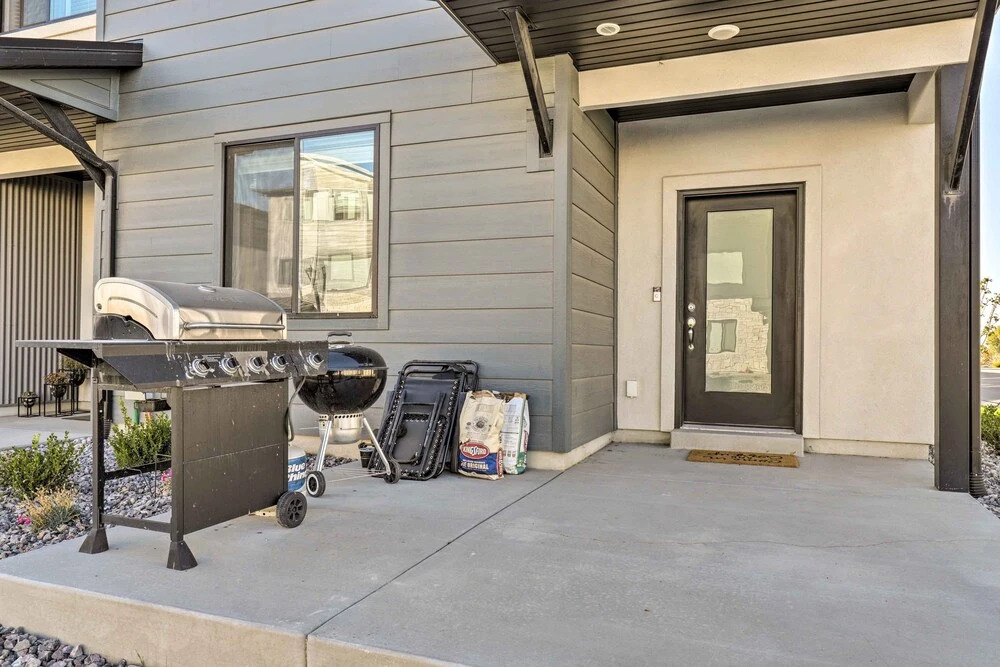 Modern Townhome - 8 Mi to Thanksgiving Point!