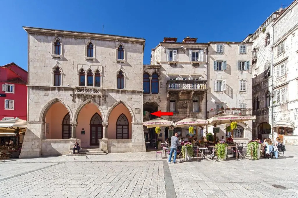 Luxury San Giovanni Apartments