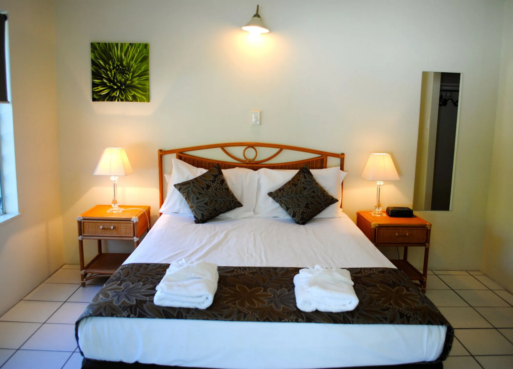 Seascape Holidays - Hibiscus