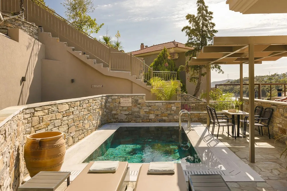 Paramithenio Village Beach Resort & Spa