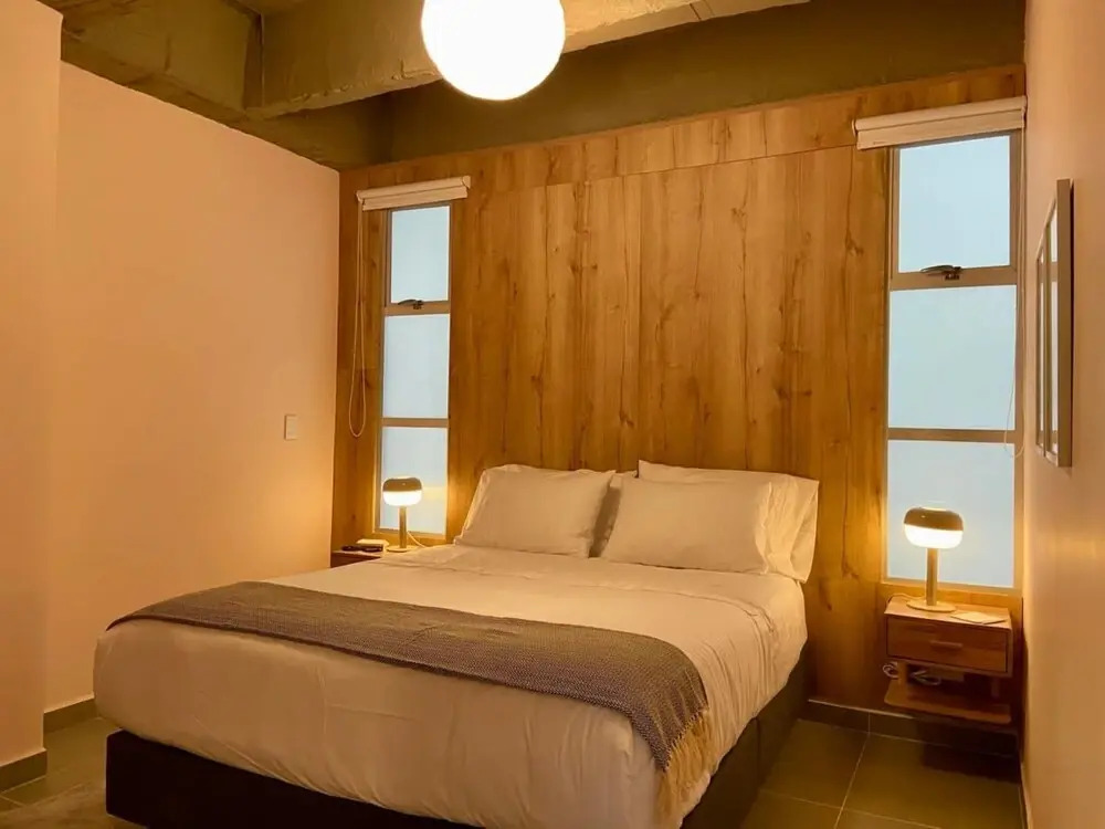 Captivating 3BR With Balcony n fan in Laureles