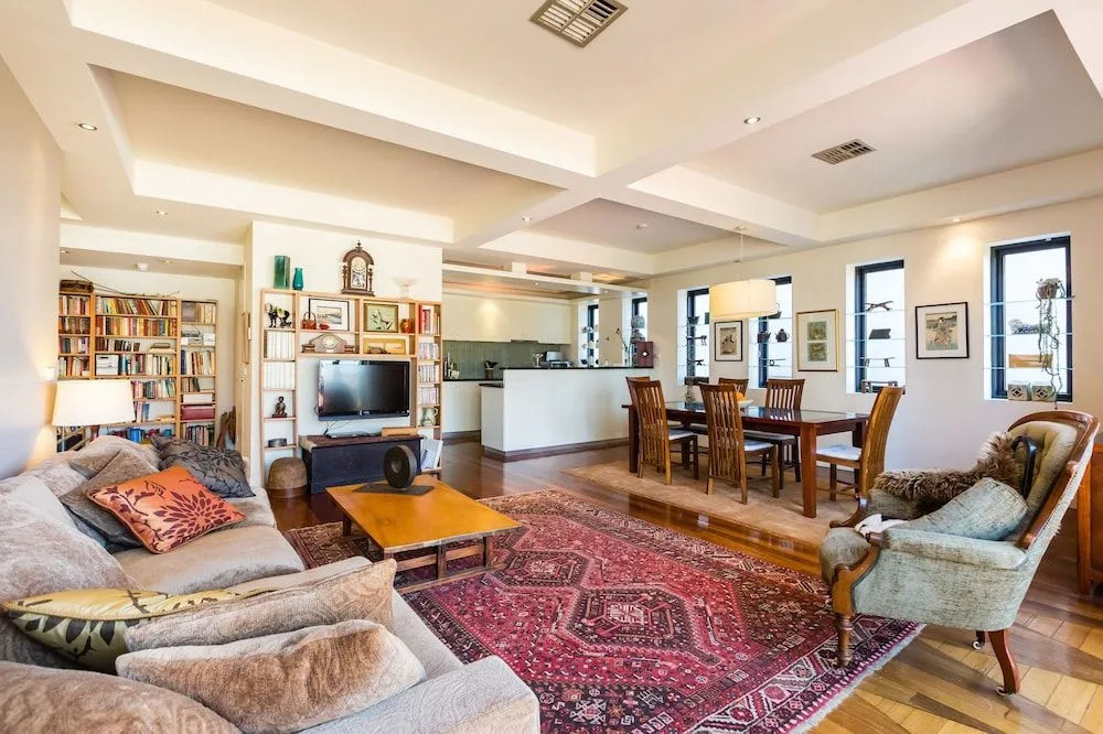 BELLE, 2BDR Melbourne Apartment
