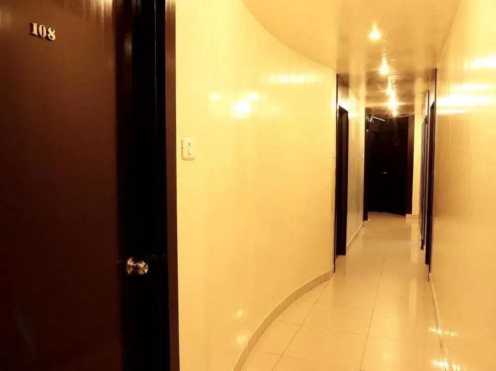 OYO 2417 Hotel Allenby Inn