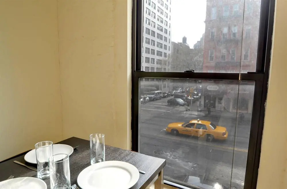 Stay Smart NYC 152 East 21st Street