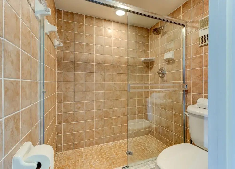Sunny Ormond Beach SOB Condo, Pool, No Drive Beach