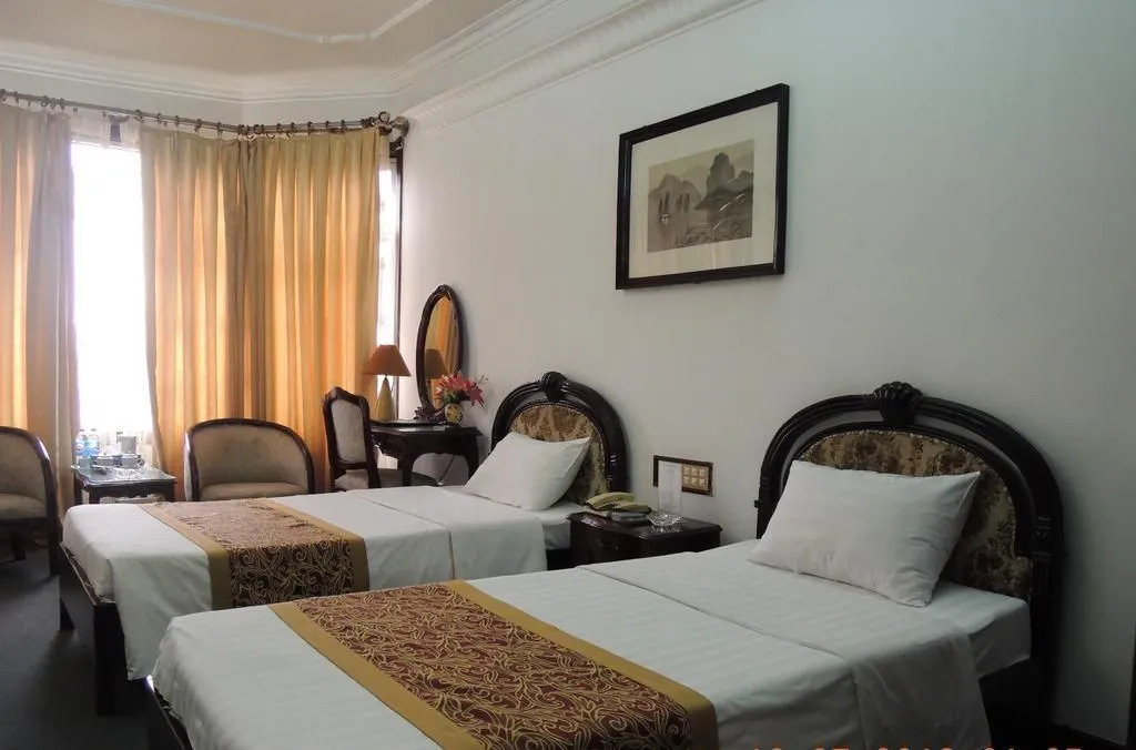 Trade Hotel