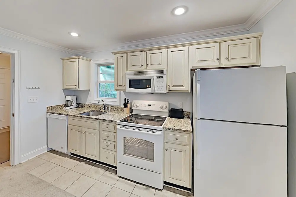 New Listing! Oceanside Village Beach W/ Pool 5 Bedroom Home