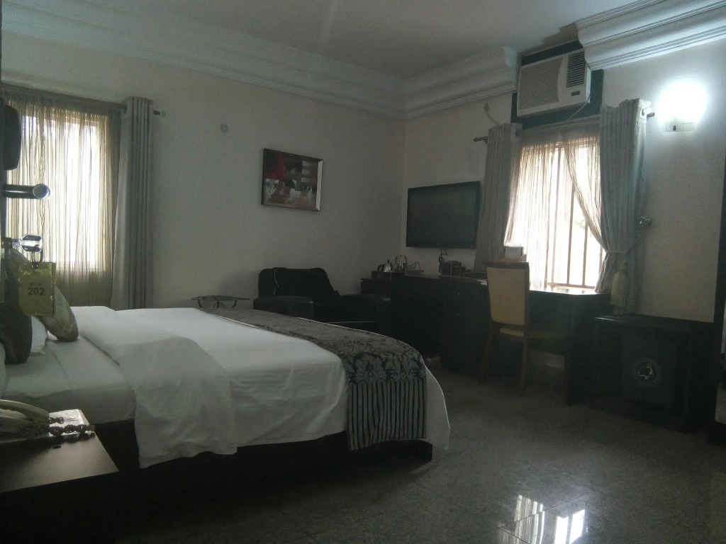 Charro Gates Hotel
