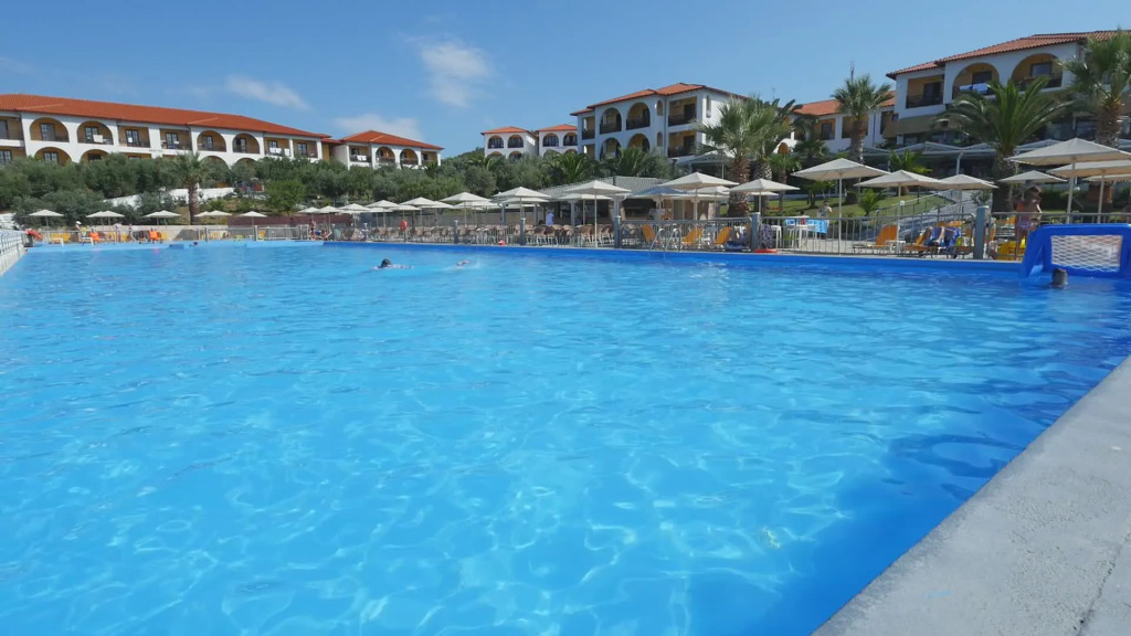 Akrathos Beach Hotel