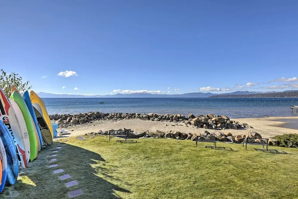 Beachfront Tahoe Vista Condo w/ Fireplace!