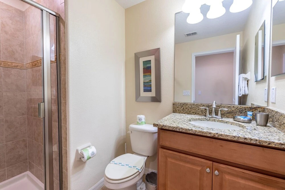 Cozzy home 5Bdr 5Bath with Pvt Pool and close to Disney parks