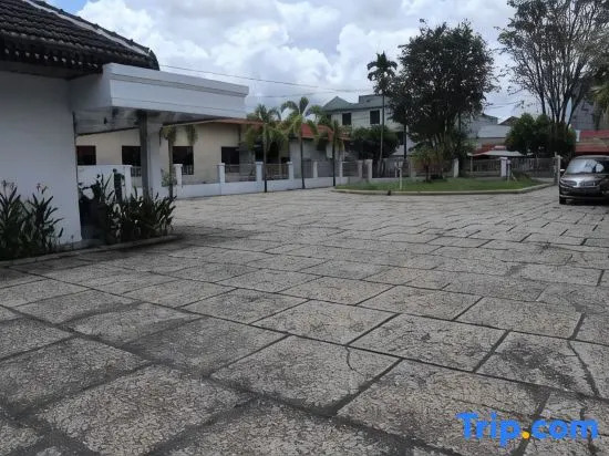 Tunjung Nyaho Guest House ( Tng )