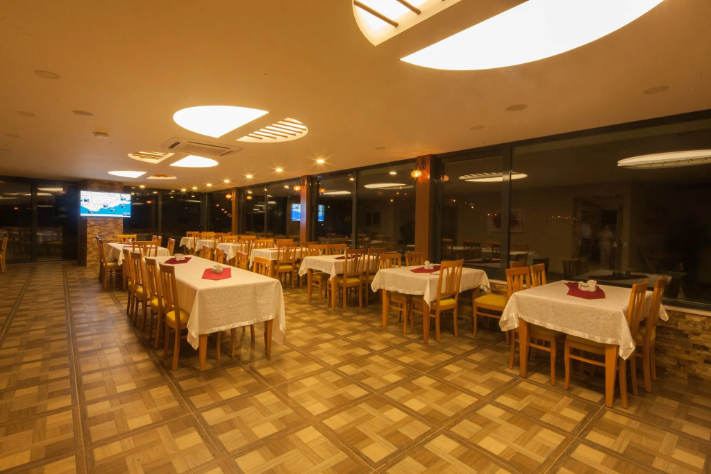 Armin Hotel