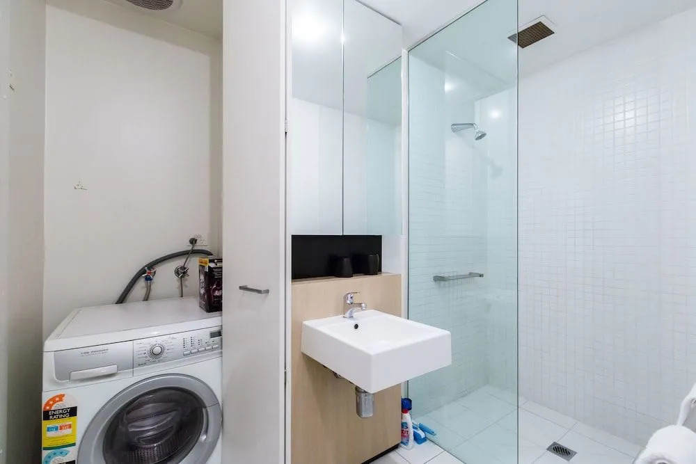 CLEO, 1BDR St.Kilda Apartment