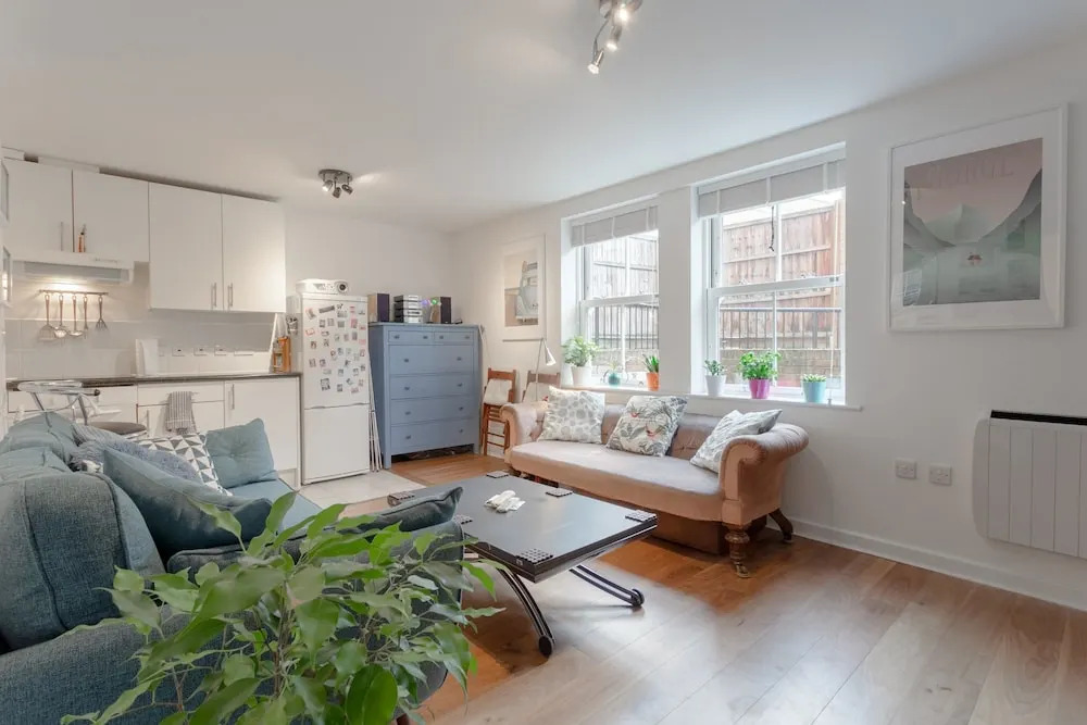 Modern 1 Bedroom Flat in Battersea