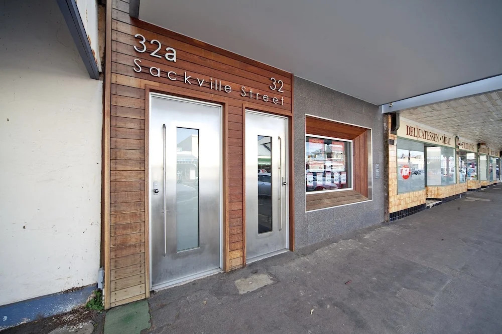 32a Sackville St