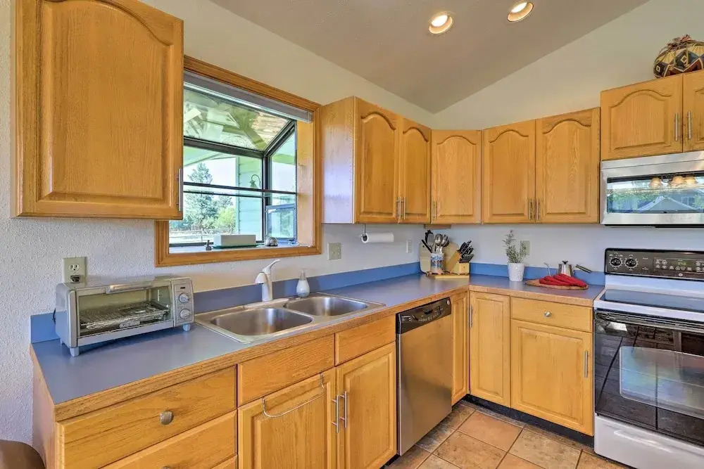 Ski, Soak & Explore! Spacious Pagosa Springs Home