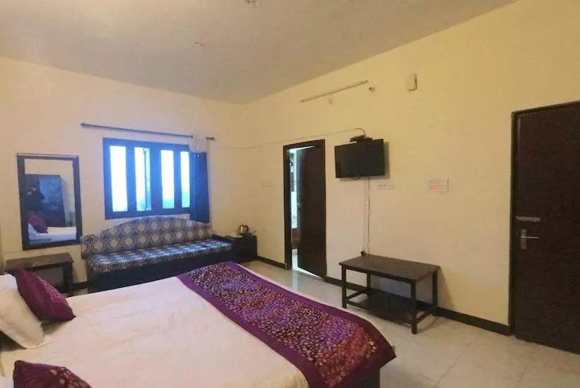 Hotel Aravali Mukteshwar