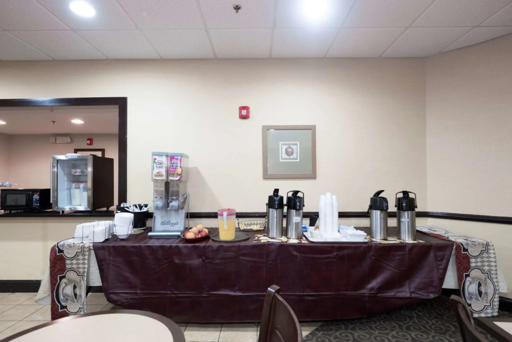 OYO Hotel Phenix City Central
