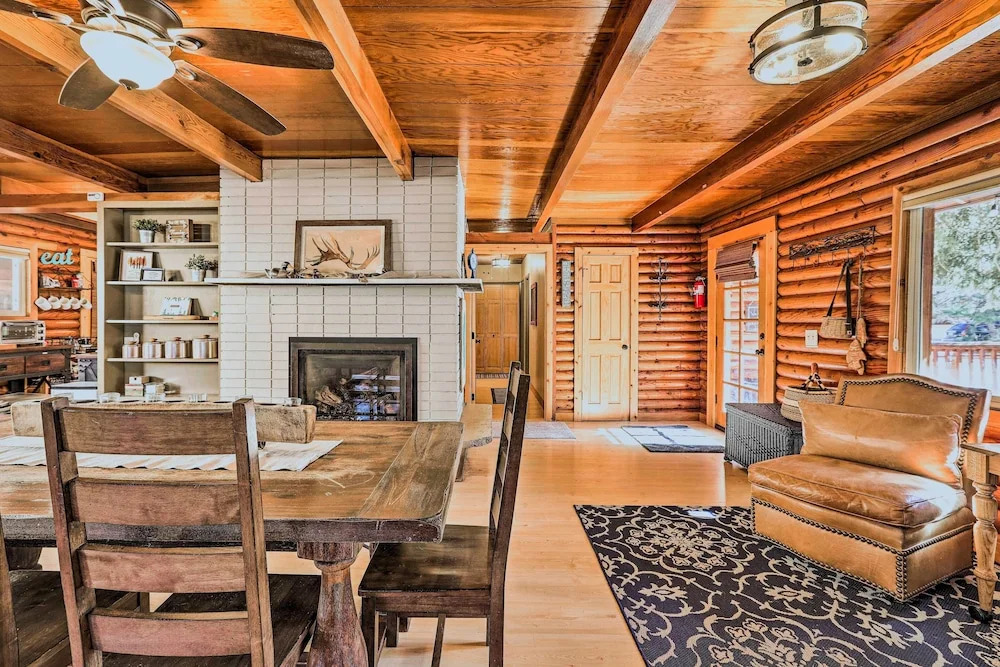 Dog-friendly Kings Beach Log Cabin w/ Hot Tub!