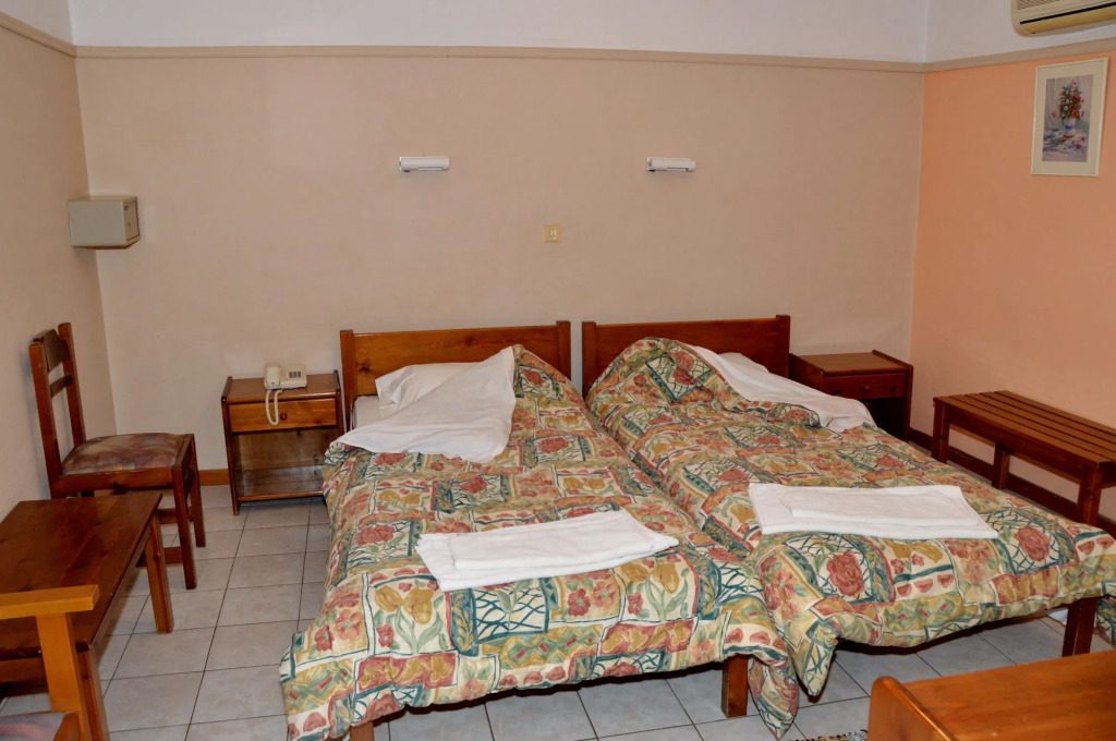 Miranta Hotel - Apartments & Studios