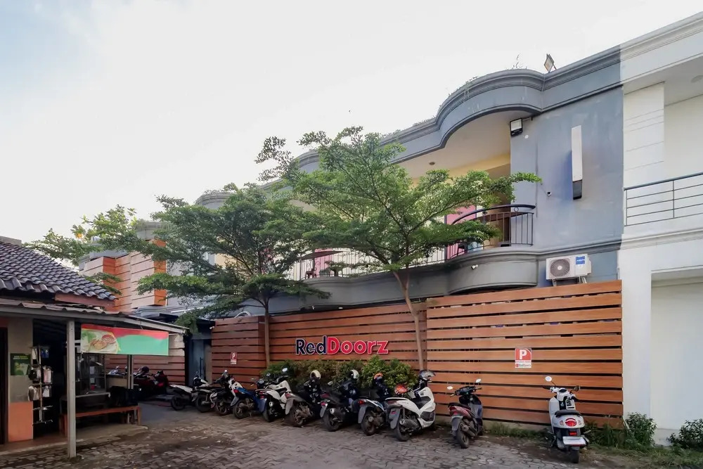 RedDoorz @ Balaraja Centre Plaza