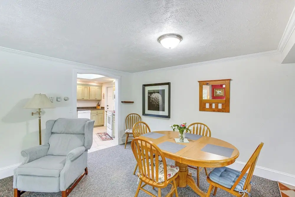 Relax Fireside! Frankfort Apt Near Dtwn & Beaches
