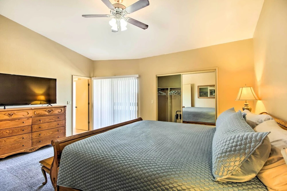 Ideal Getaway w/ Patio & Pool Access - Near Hiking