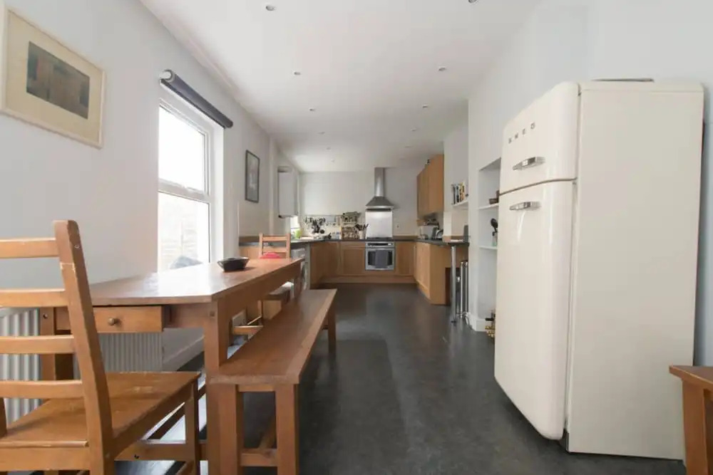 Beautiful 2 Bedroom House in Hackney