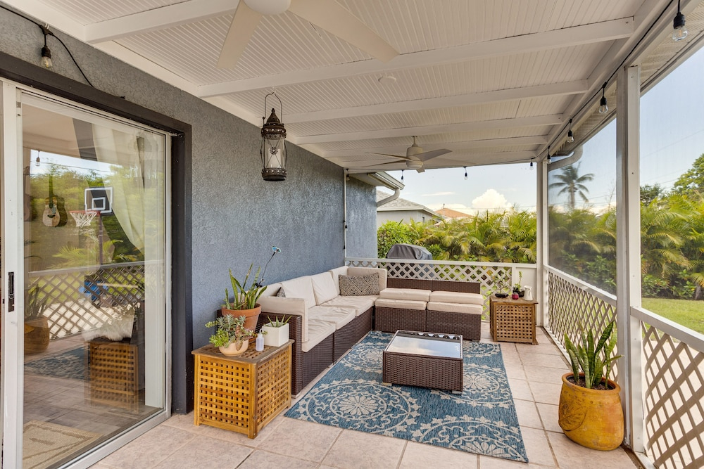 Port St Lucie Oasis w/ Heated Saltwater Pool!