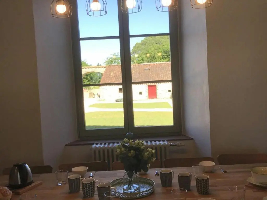 Gîte de Charme 18ème Siècle avec Piscine et WiFi - Jusquà 10 Pers. - FR-1-426-406