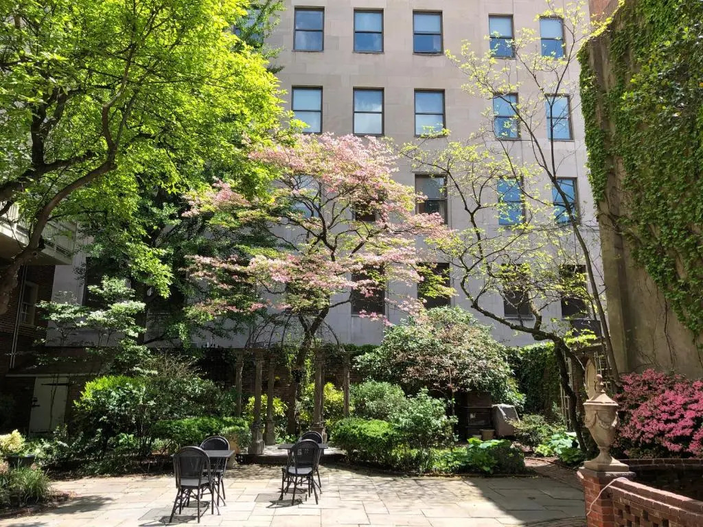 Morris House Hotel