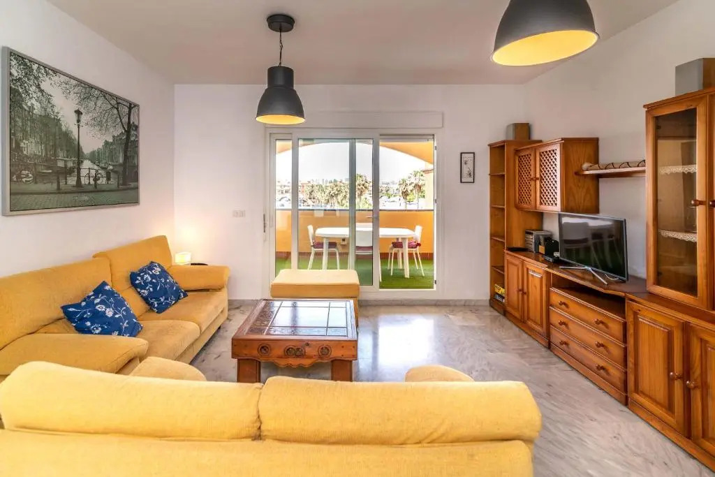 Well-located & Nice Views 2BDR Apt in Los Álamos