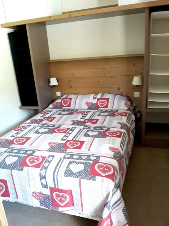 Apartment With one Bedroom in Risoul, With Wonderful Mountain View, Shared Pool, Furnished Balcony