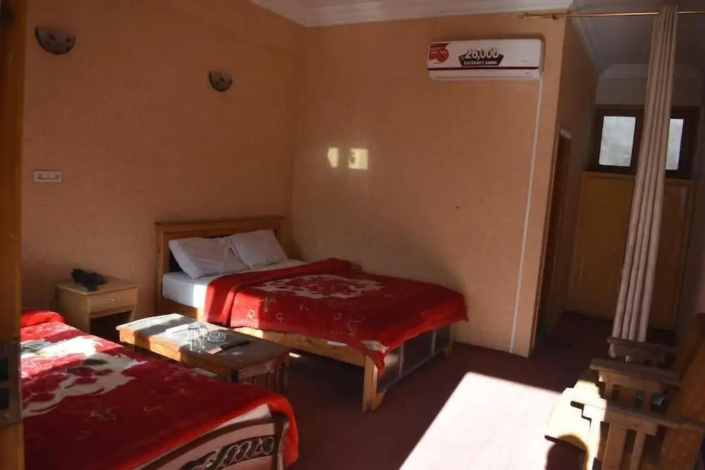 Hotel Shaheen