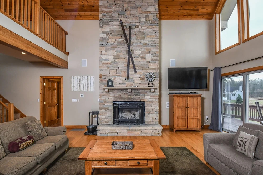 No Wake Zone 5 Bedroom House
