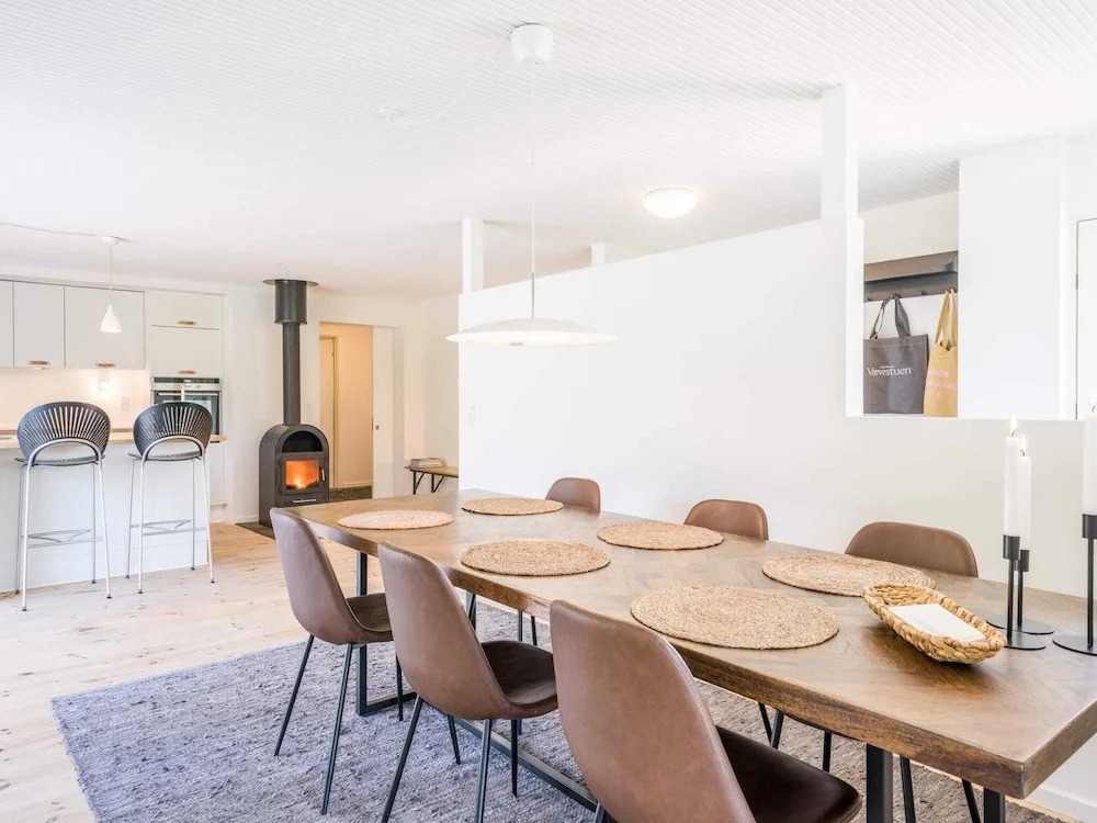 7 Person Holiday Home in Henne
