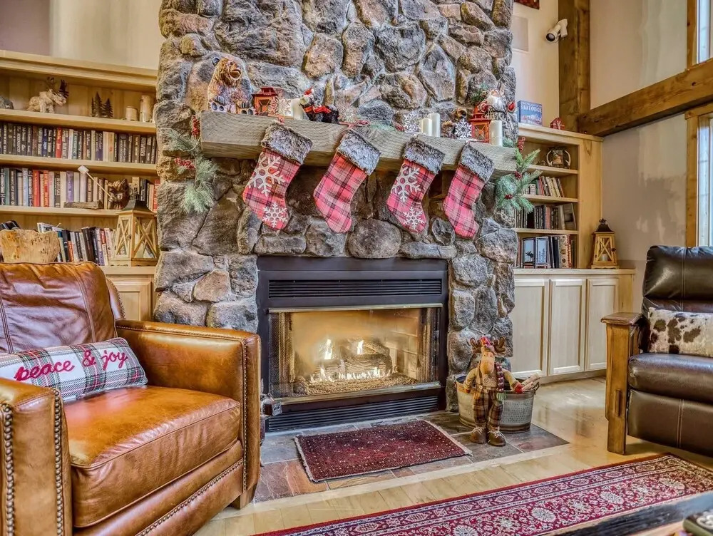 Lazy Bear Lodge