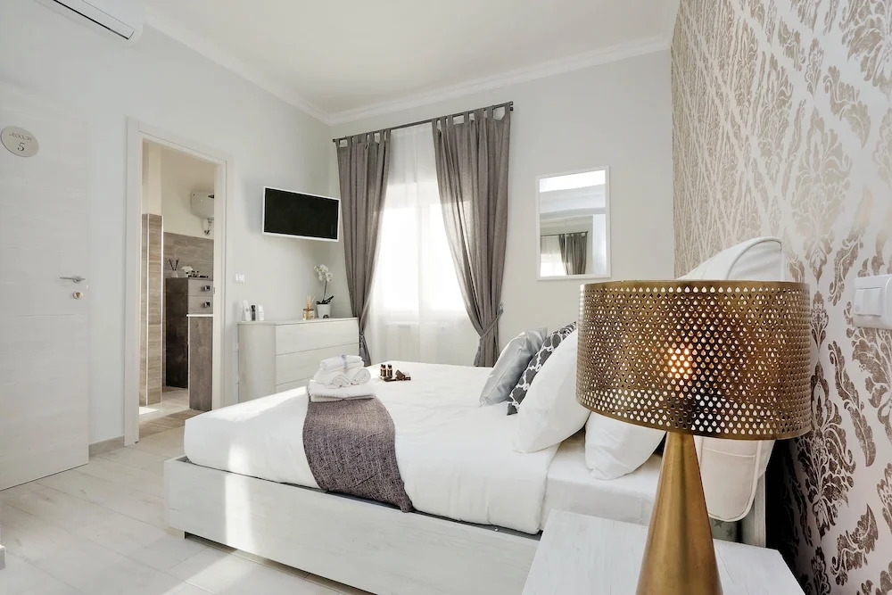 Altrove Boutique Rooms
