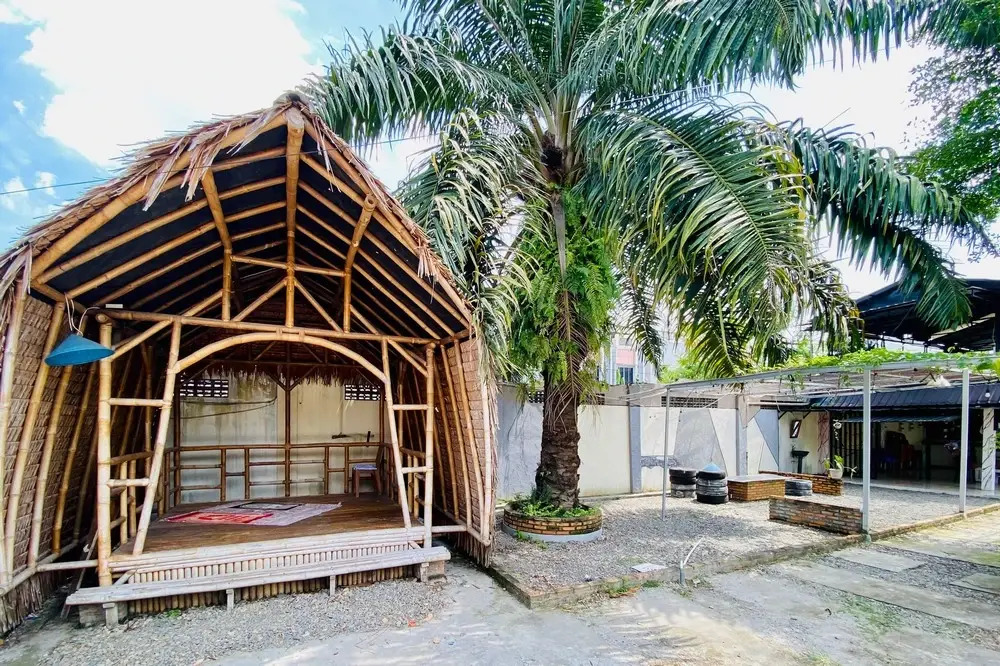 RedDoorz Syariah near RSU Sylvani Binjai