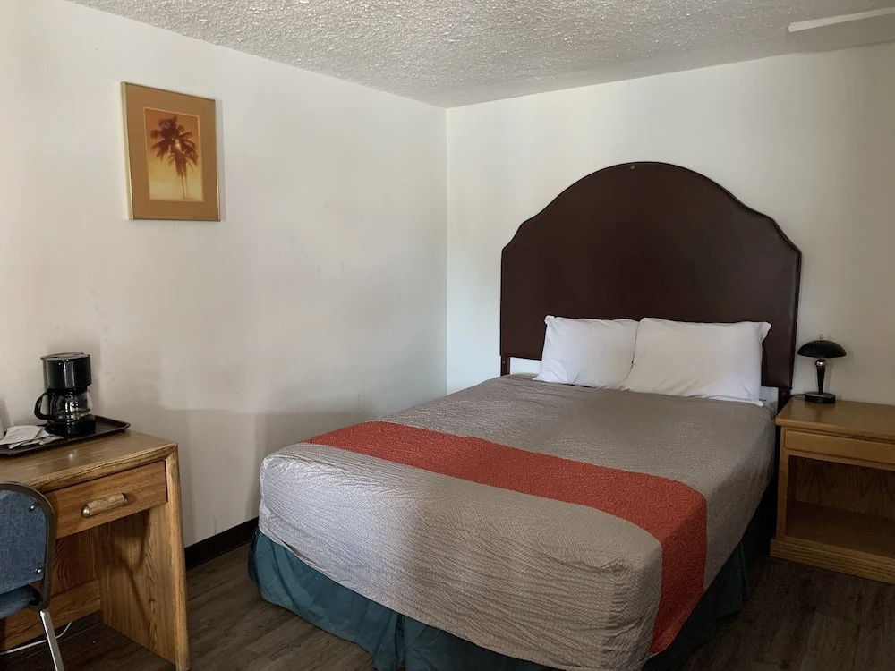 Safari Motel