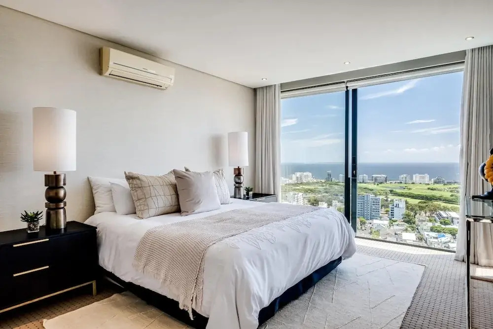 Top Urban Escape w Pool and Ocean View Villa Alexa