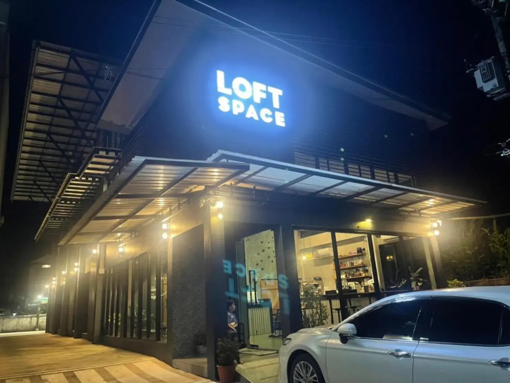 Loft Space Hotel