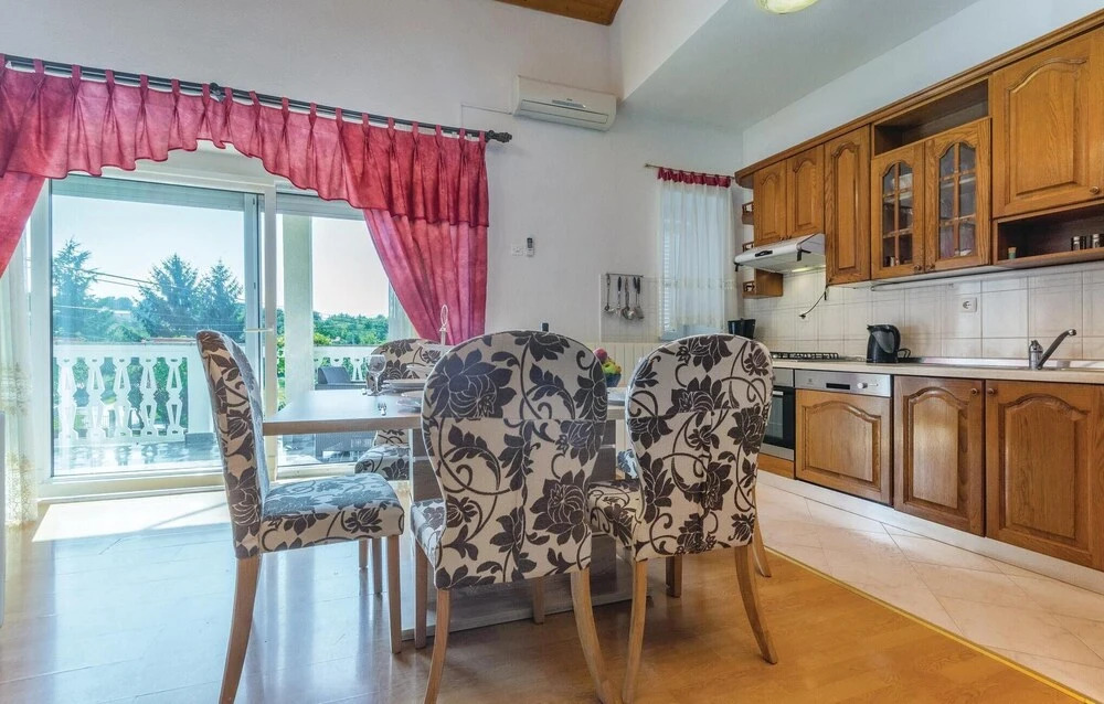 Stunning Home in Nedescina With Wifi and 2 Bedrooms