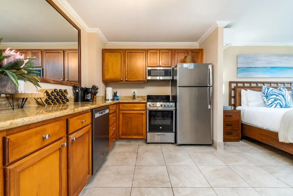 Napili Shores G157 Studio Bedroom Condo by RedAwning