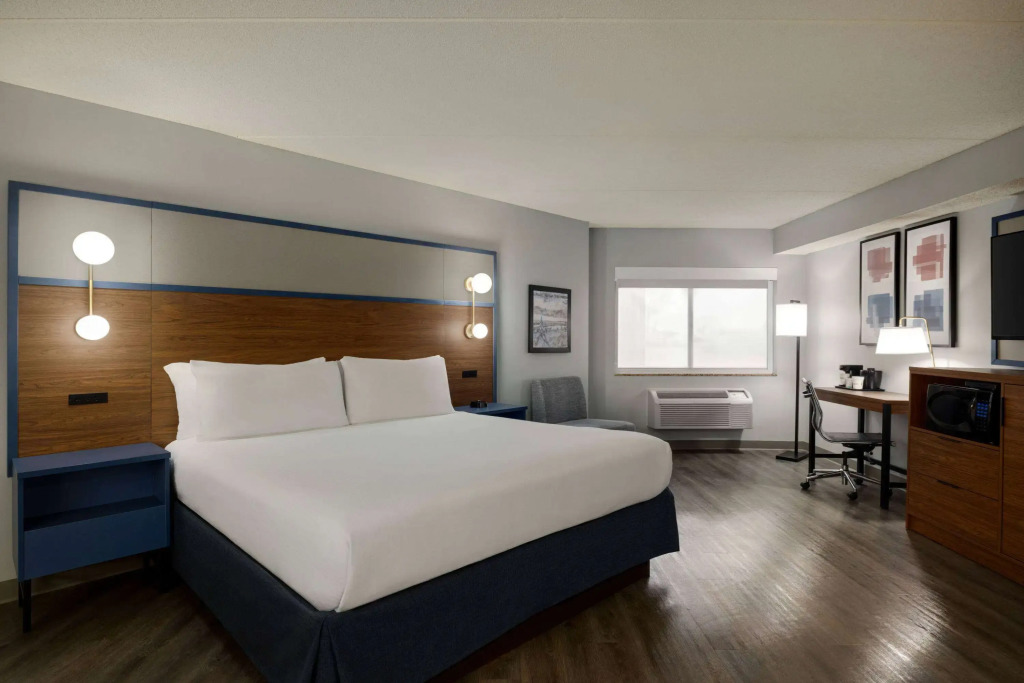 AmericInn by Wyndham Lincoln South