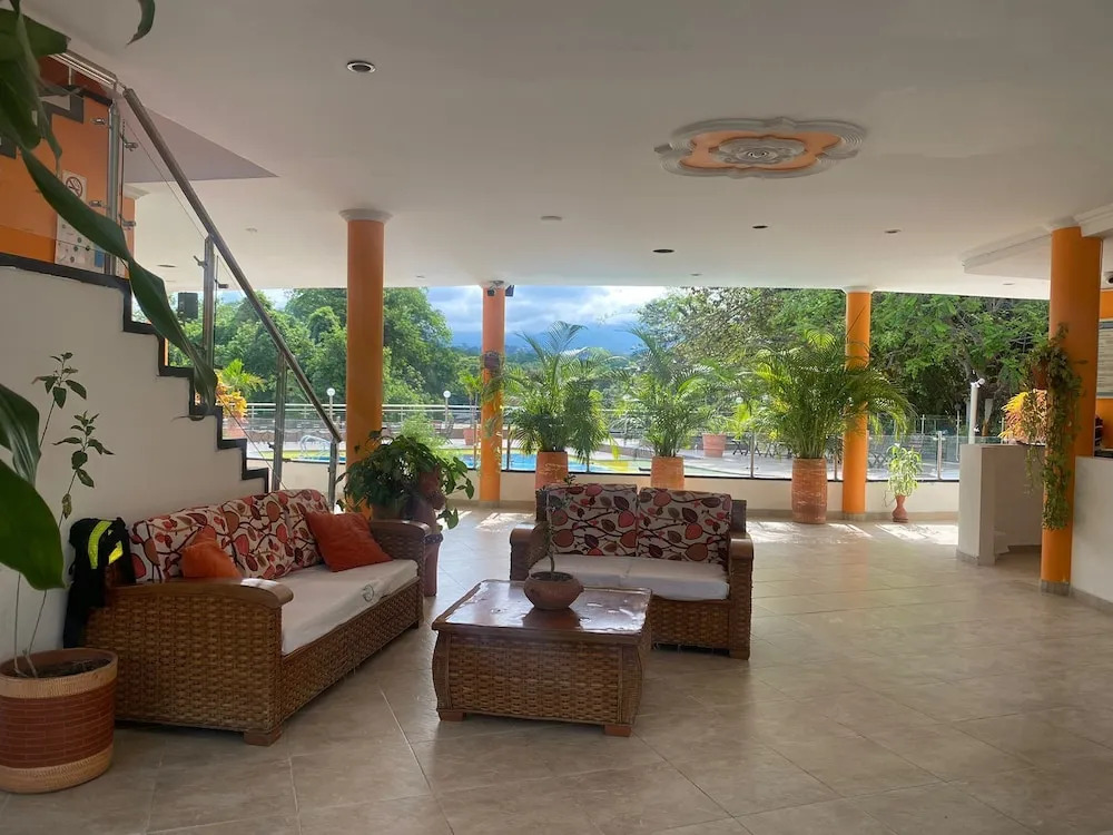 Hotel La Cascada Cristalina