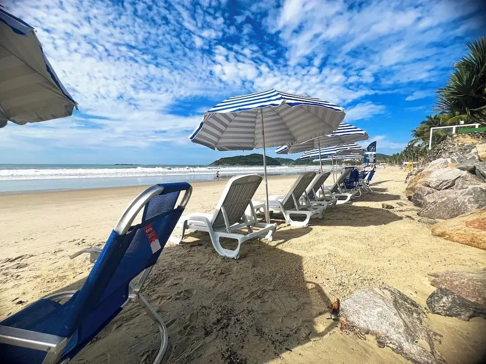 120 Hotel & Beach Club